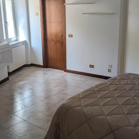 Paradiso Bed & Breakfast *